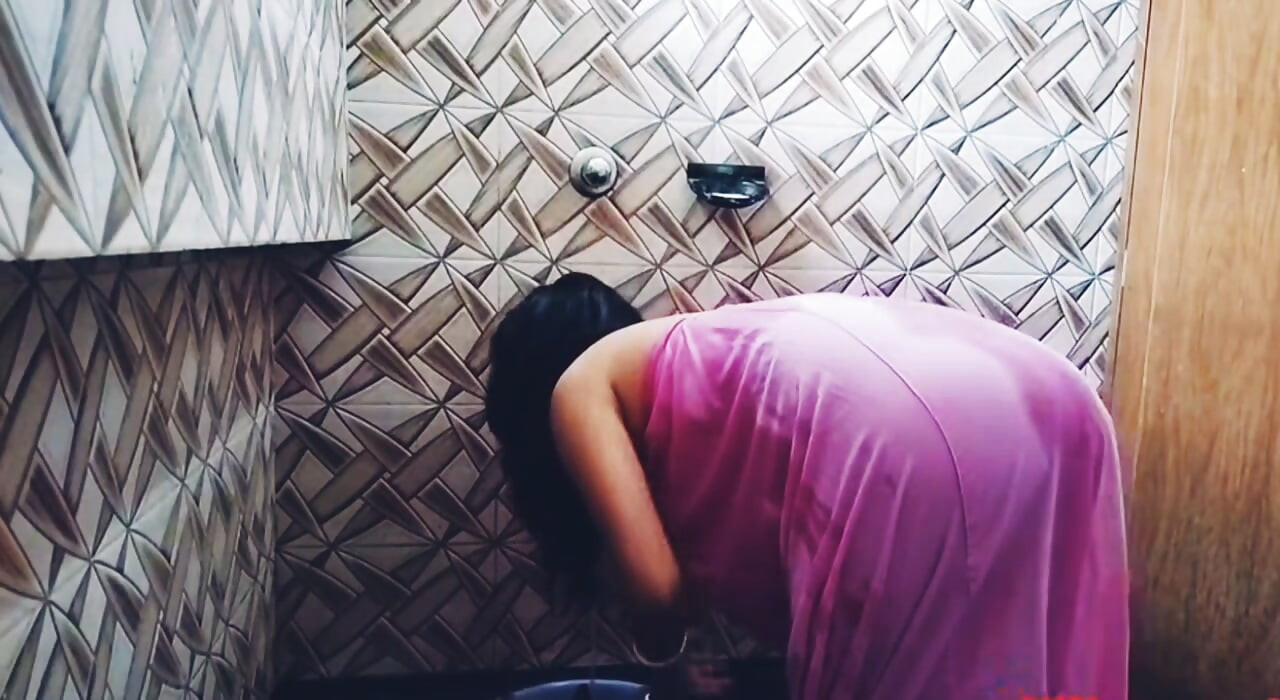 I spied on my Hot Bhabi in the shower and unexpectedly got sex