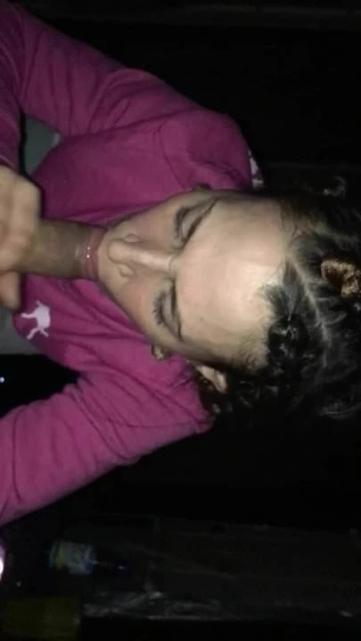 PREGNANT WHITE HOOD BITCH SUCKS DICK CIGARETTES FEW DOLLARS