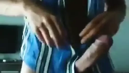 Dev büyük siyah horoz dans