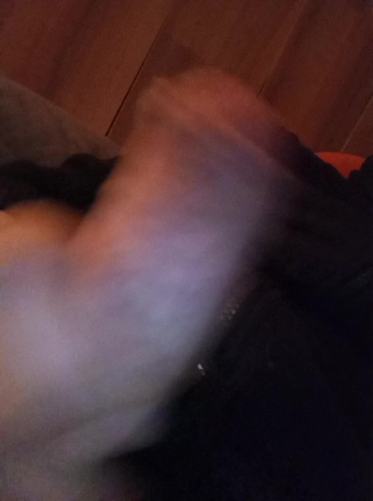 Benimle buluşacağınız zaman lütfen benimle iletişime geçin :) aktif + her şeye pasif açık.