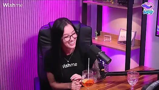 Bugün göreceğiniz en ateşli seks podcast'i.