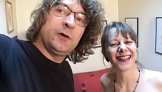 Géraldine plays with a big dildo