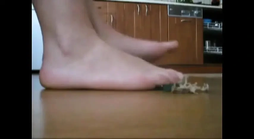 Crushing soldier toys