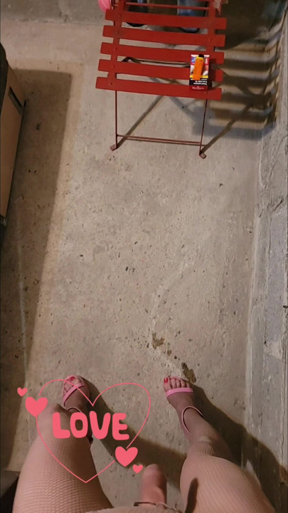 BarBieTrv in her GloryHole in the basement. VaneSsaBiTCHx PariSChienne Trvprod91