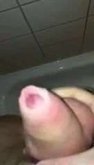 In der Dusche HART abgerotzt
