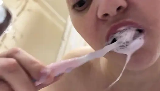 Diş fırçalama fetişi