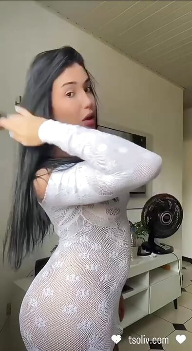 T -devojka sa ogromnim sisama drka kurac