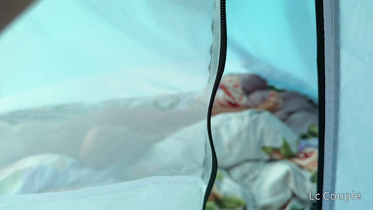 POV: Zostałem zaproszony do namiotu napalonego festiwalu MILF