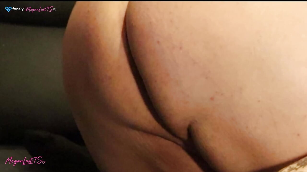 Bara en smak av hela videon på Fansly, registrera dig idag babe xoxo