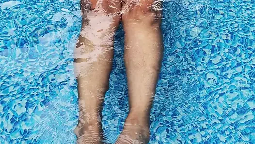 Bahar Gelebilir, Göğüsler, Popo Ve Vajina