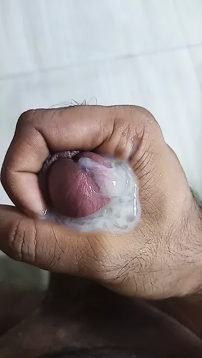 샤워하기 전에 사정하는 주무르기