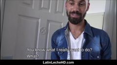 Joven amateur hetero latino con tirantes gay por pago