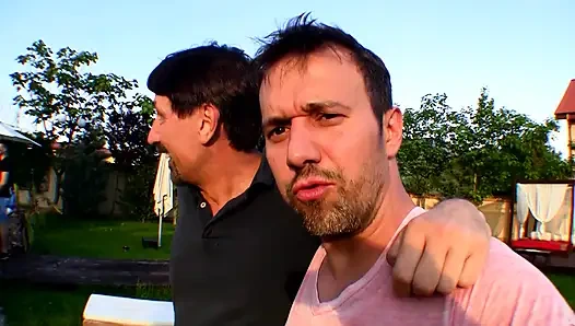 Блондинка В Гэнгбэнге С Двойном Проникновением И Праздником Траха В Тройничке