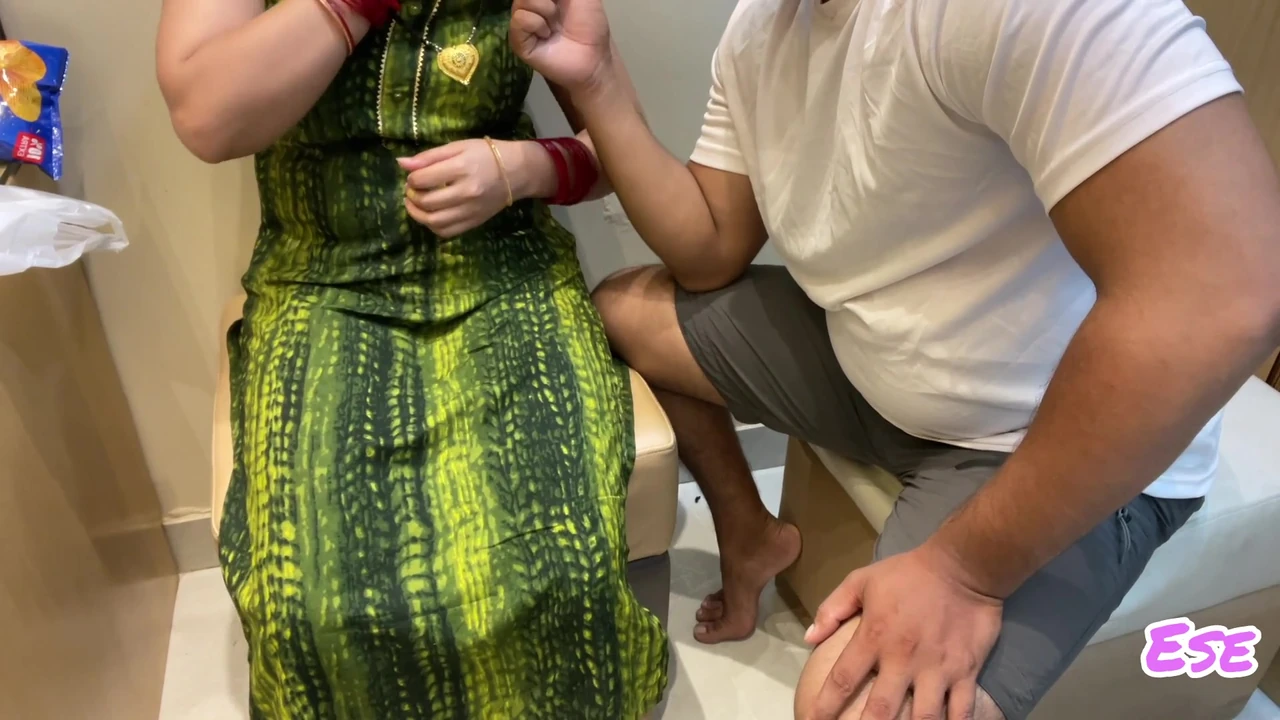 Stepcousin StepSister ki chudai Rakhi Ke Din