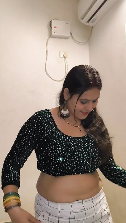 Pooja's Youth Is Crazy About Cock