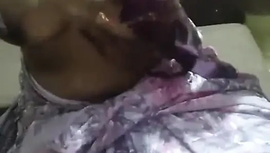 Indian Tamil auntypussy fingering