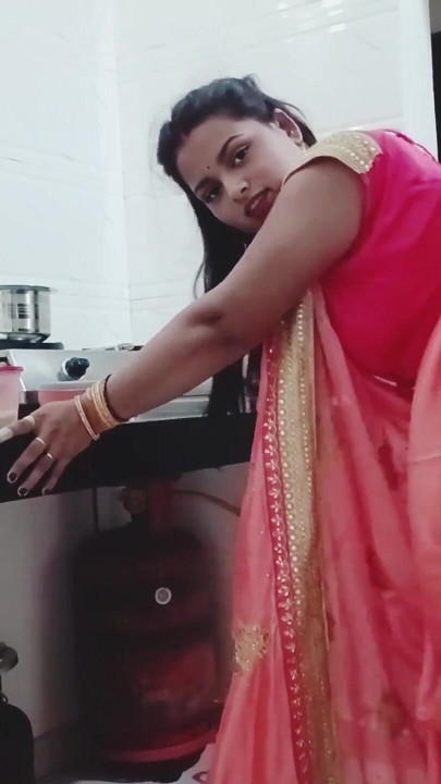 Rhea, the newlywed bride, was making pudding in the kitchen when the brother-in-law grabbed her from behind and had… | Clip 1