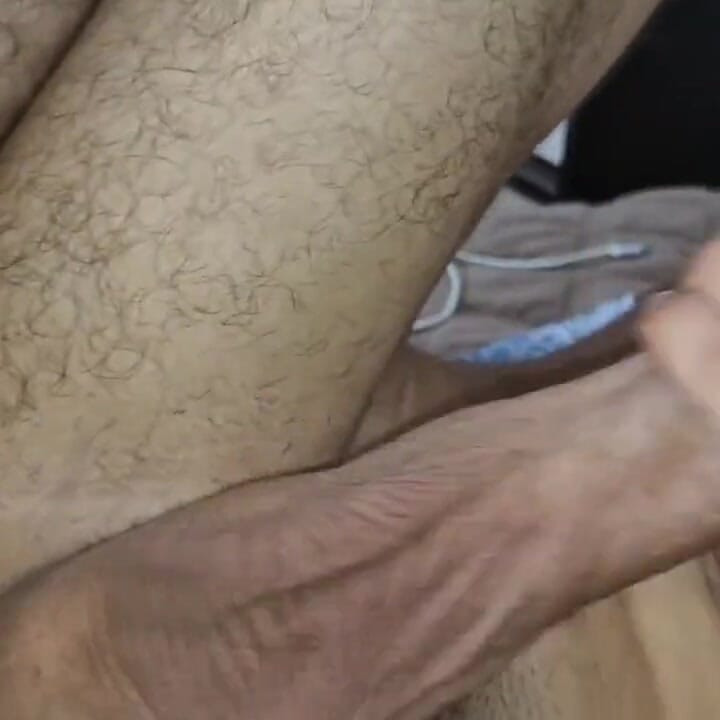 乳白色成人动漫 twink 从爸爸的鸡巴中射精! 没有避孕套的热辣性爱.