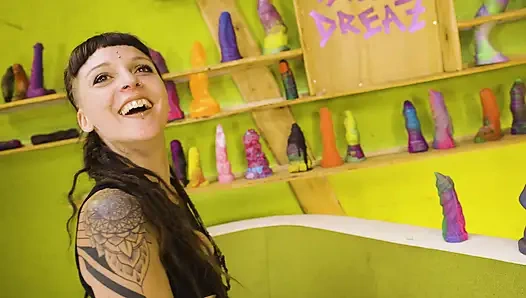 Mürekkepli kız toyz'un zfilmz duvarına karşı - solo aşırı yükleme