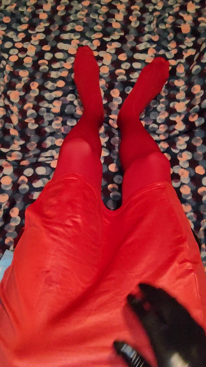 Me Play in Pantyhose