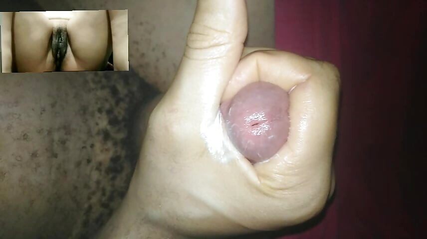 Masturbating with my girlfriend on a video call