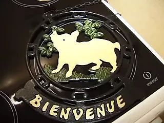 Je baise au premier, j'encule au deuxieme ...