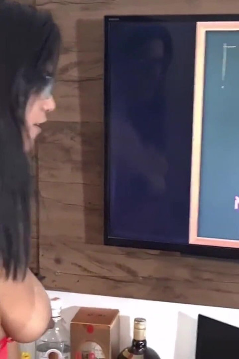 Fahişe sınıfı: Öğrenci tamamen öğretmen Nicoly Mattos'un ağzına geldi!