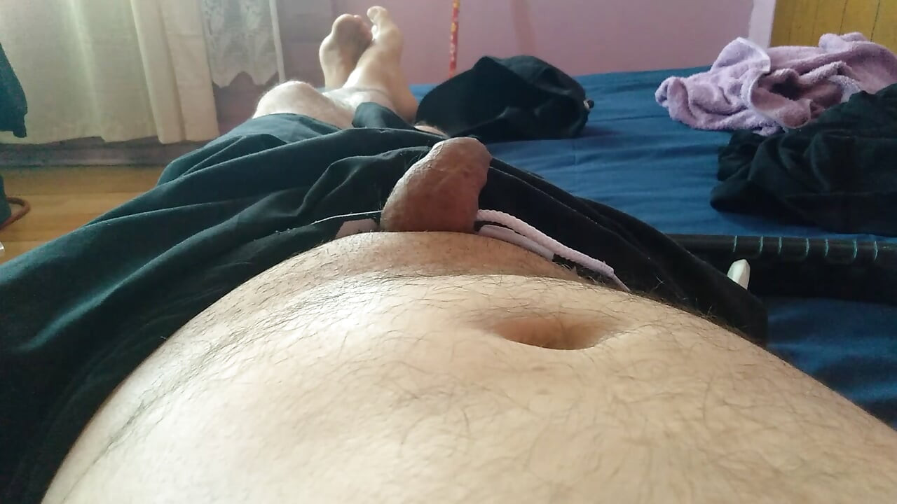 Latino with a huge penis wanting to fuck at home