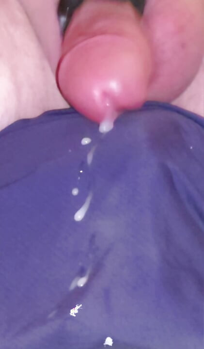 MOANING MASSAGE GUN CUM SHOT