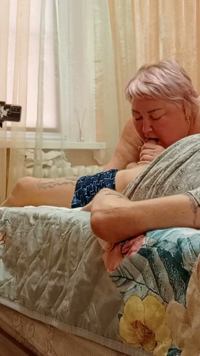 Mother-in-law's mouth makes my dick cum | Clip 1