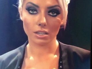 WWE Alexa Bliss cum hołd 22