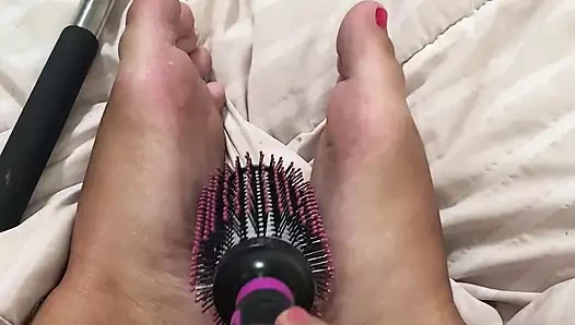 Tickling My Own Feet