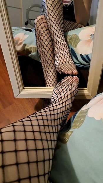 Adora i piedi! Ti piacciono le gambe di una donna?