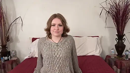 Çaresiz amatörler ateşli büyük memeli büyük götlü orta yaşlı seksi kadınlar sıkı amcıklarını büyük beyaz yarakla sert siktiriyor