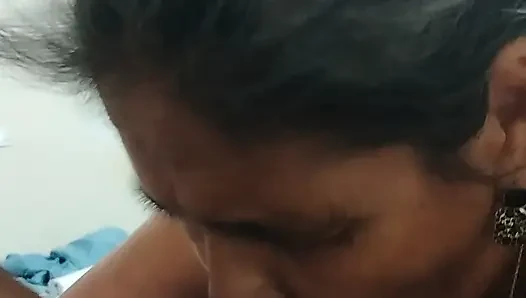Nine oral seks