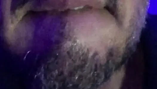 Kız arkadaşımın erkek arkadaşından sperm prezervatifi yeme fantezisi.