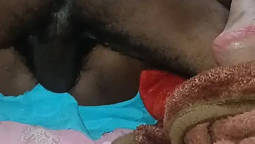 Desi Biwi Ka Raat Mein Legs Up Karke Blue Panty Side Kar Jamkar Chut Faad Di – Payal Wali Tight Chut Hindi Audio