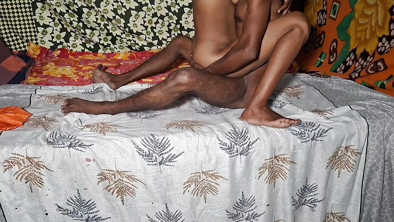 Desi ihaving oral sex in the mouth of my hot step sister in her yellow maxi, I fucked her in a completely different way, puttin