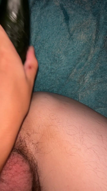 Young 18-year-old twink from the 59, virgin puts a very long cucumber on herself