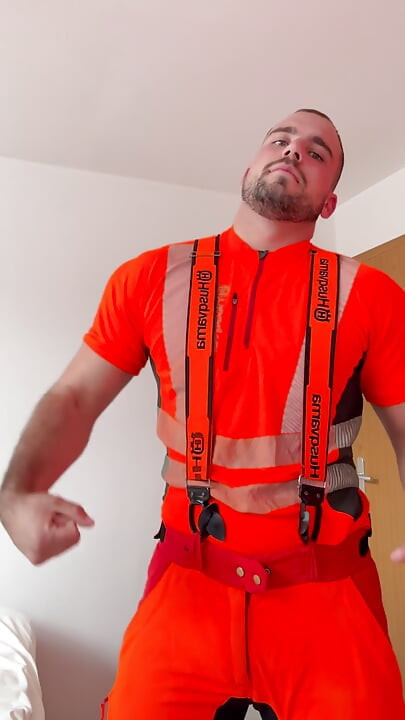 Lumberjack in Hivis Jerks His Huge Cock and Muscle Worship