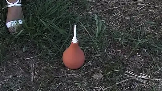 Фетиш соло-клизма и девушки-топ-модели