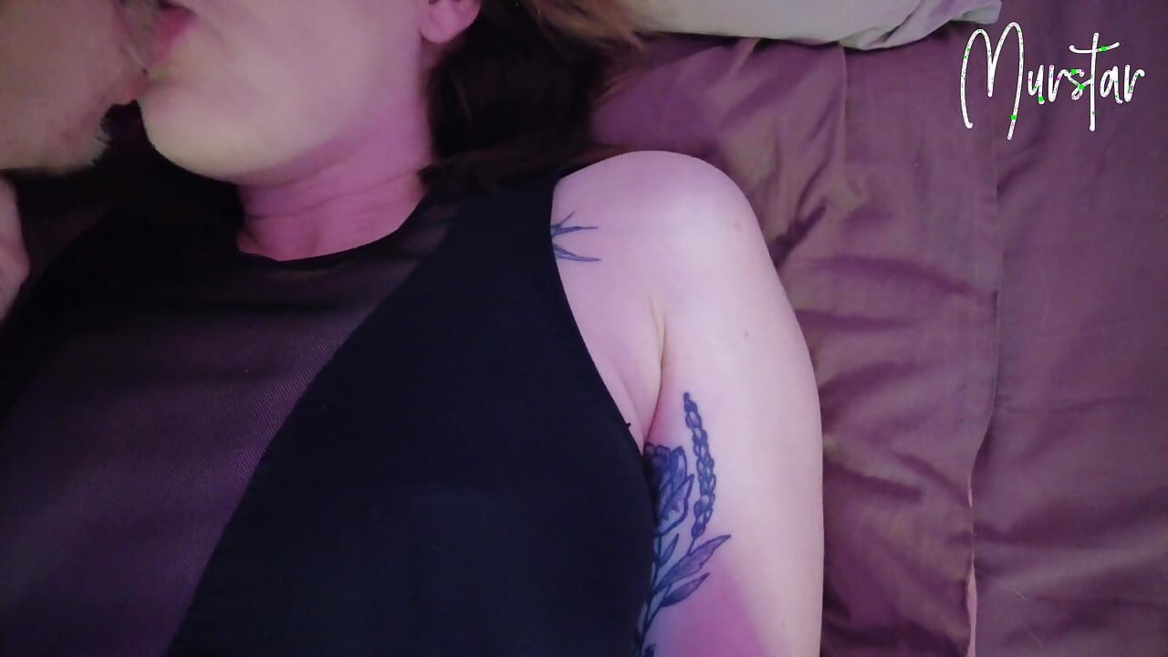 Doamne, am vorbit cu sora mea vitregă în primul videoclip de acasă