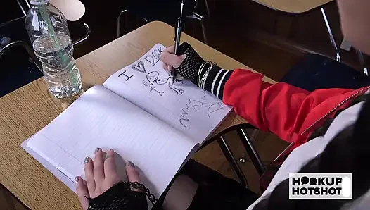 Die perverse brünette mi ha doan macht sex mit bryan gozzling!