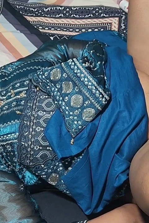 On Eid Day, I Took an Expatriate's Wife Out and Fucked Her.