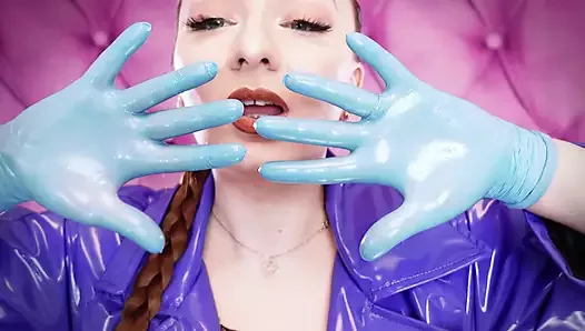 Asmr клип: нитрильные перчатки и масло - Glaminatrix Arya Grander - горячая милфа расслабляется, сексуальное звучание в видео от первого лица бесплатно
