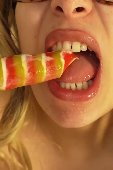 Indian Stepsister Sucks Her Lollipop Ice Cream Like She's Sucking a Dick, She Sucks It and Shows off Her Skills on a Lollipop