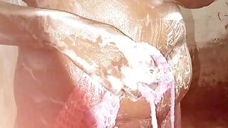 Indian sexy girl showering video.