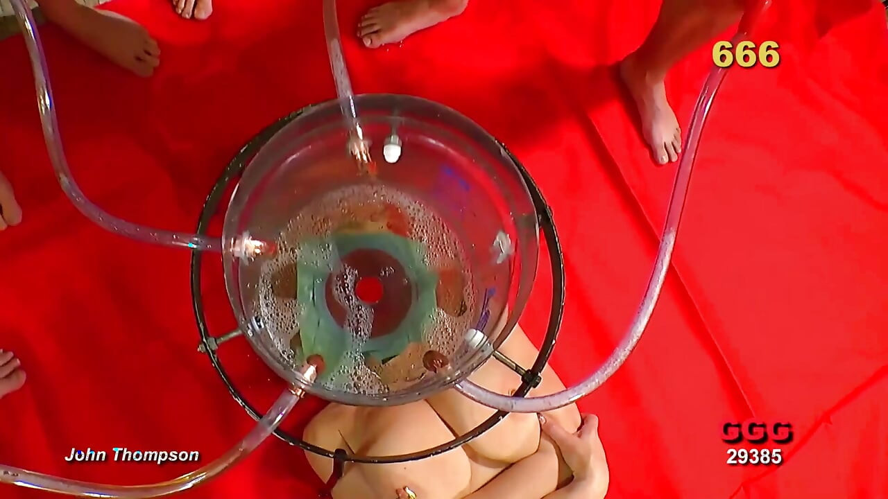 Ggg John Thompson - - Blonde Babes Wanna Piss Orgy Suck Fest