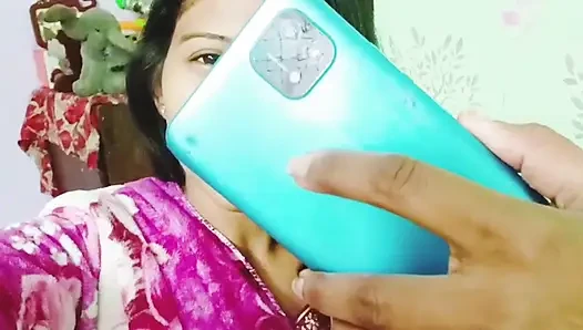 Yeni Hintli bangla süper güzel kız romantik ve zar zor sikişiyor video. ( tam Bangla ses )
