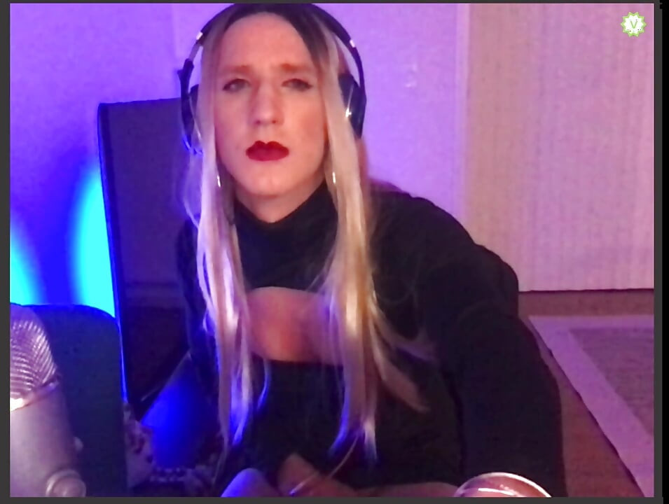 Super Sexy Sissy Solo Jerking on Cam